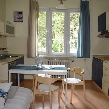 Apartment Central *